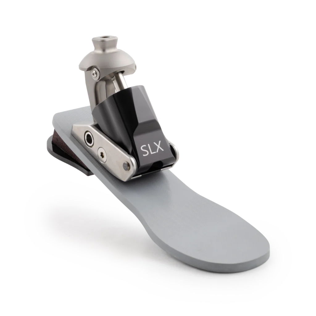 Traverse K2, 3Q view with toe extended.