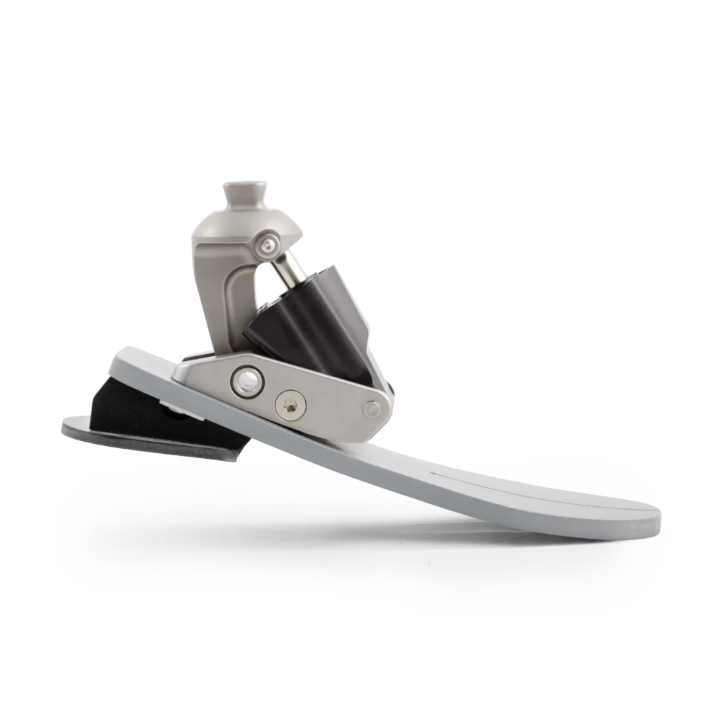 Traverse K2, Profile View with Toe extended